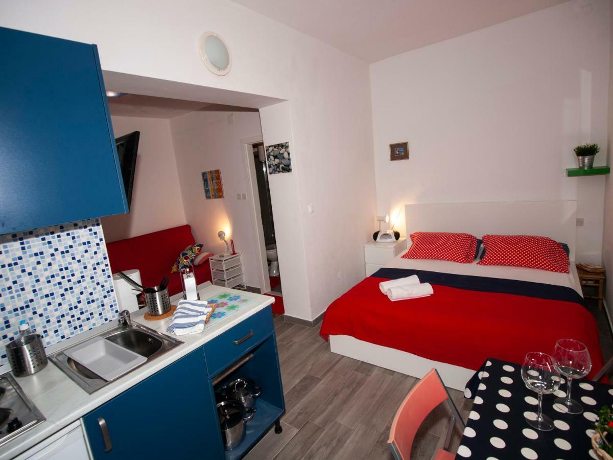 Apartments Barka Tučepi Eksteriør bilde
